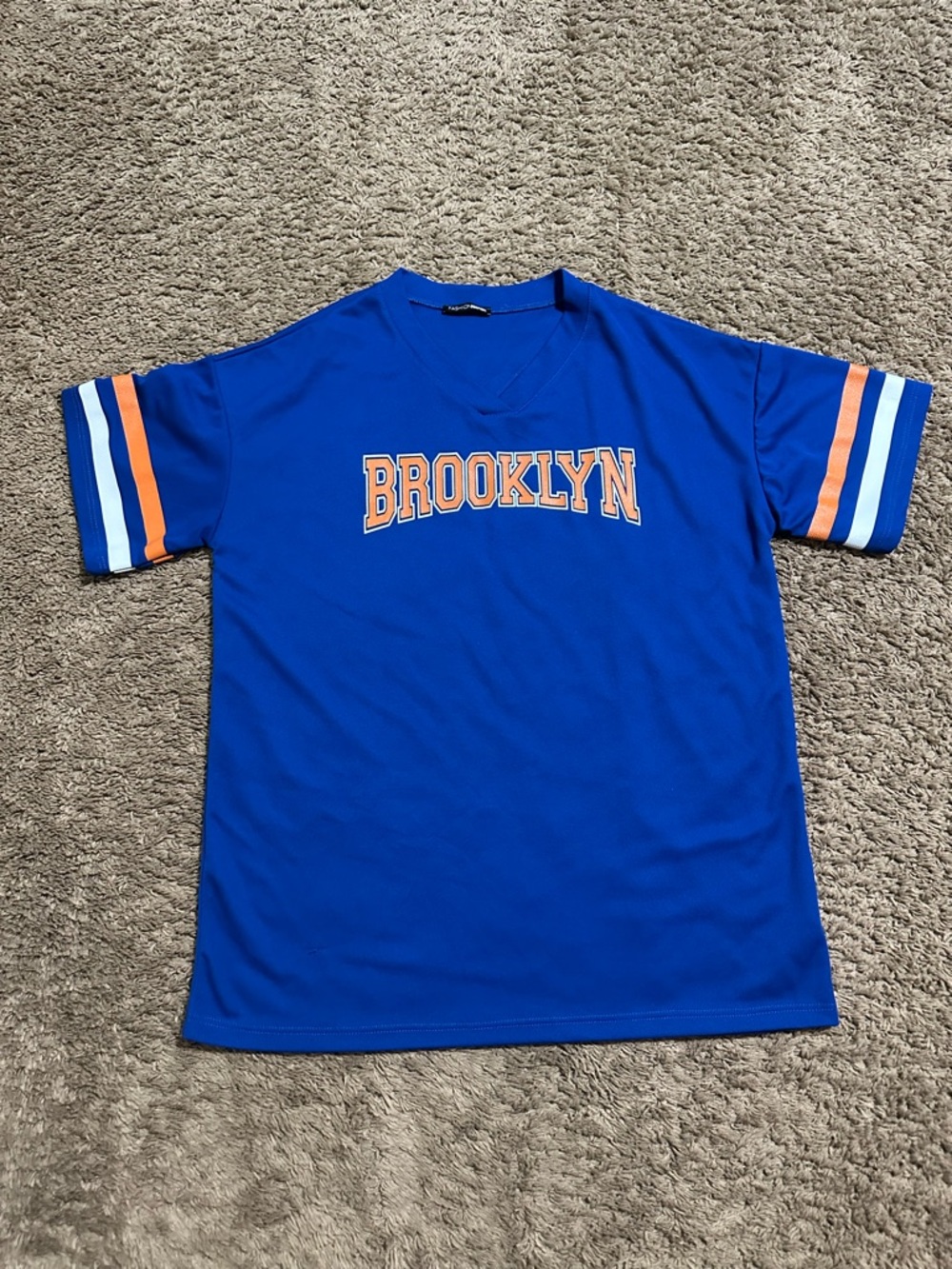Vintage New York Knicks “Brooklyn” shirt 00s size large